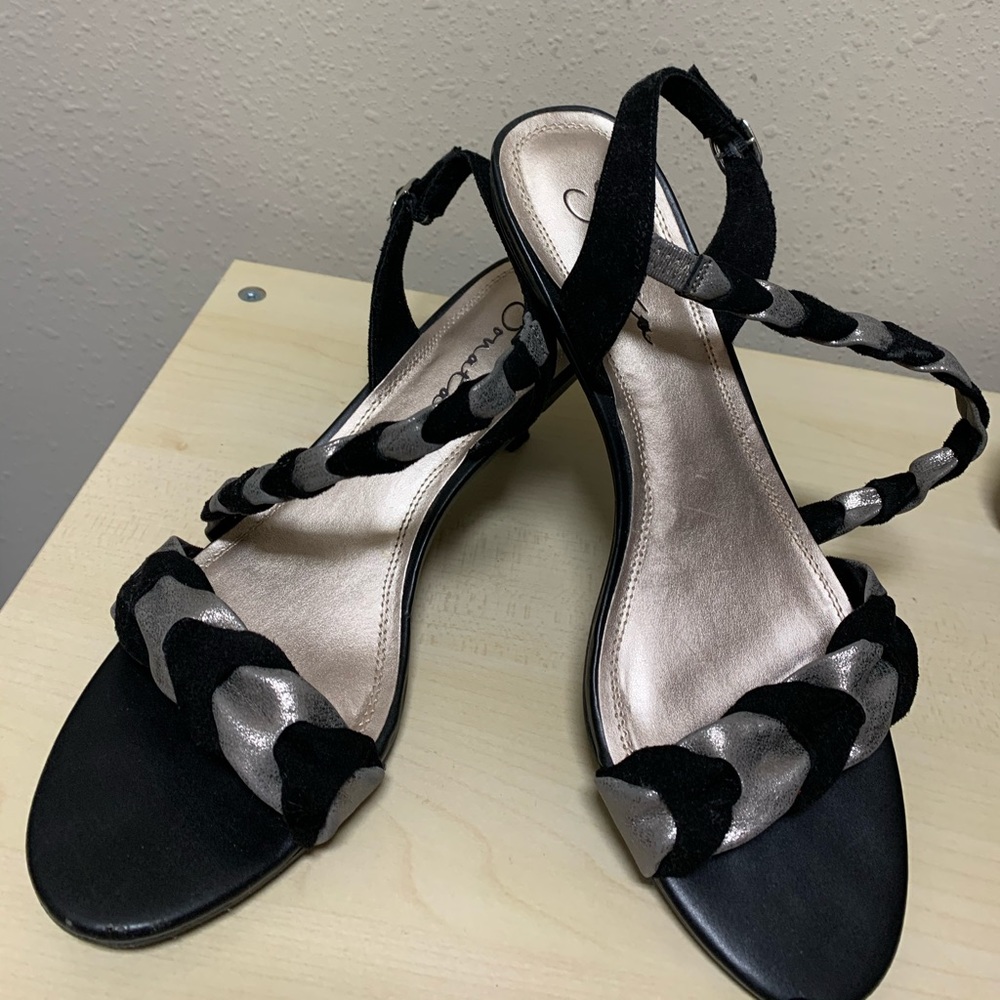 Sonata Slingback Shoes / Black & Silver